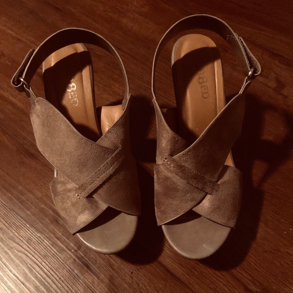 Women’s shoes